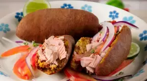 Corviche de atÃƒÆ’Ã†â€™Ãƒâ€ Ã¢â‚¬â„¢ÃƒÆ’Ã¢â‚¬Å¡Ãƒâ€šÃ‚Âºn Real con ensalada criolla